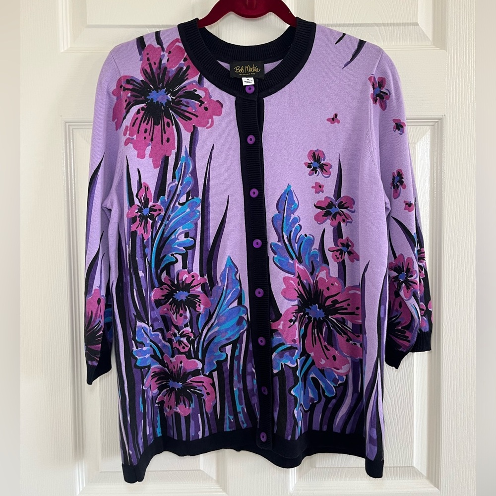 Bob Mackie Wearable Art Floral Button Up Cardigan
Sweater Size Medium